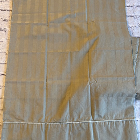 CHRIS MADDEN COTTON CLASSIC STYLE (1) STANDARD/QUEEN & (2) KING PILLOW CASES - Picture 6 of 8